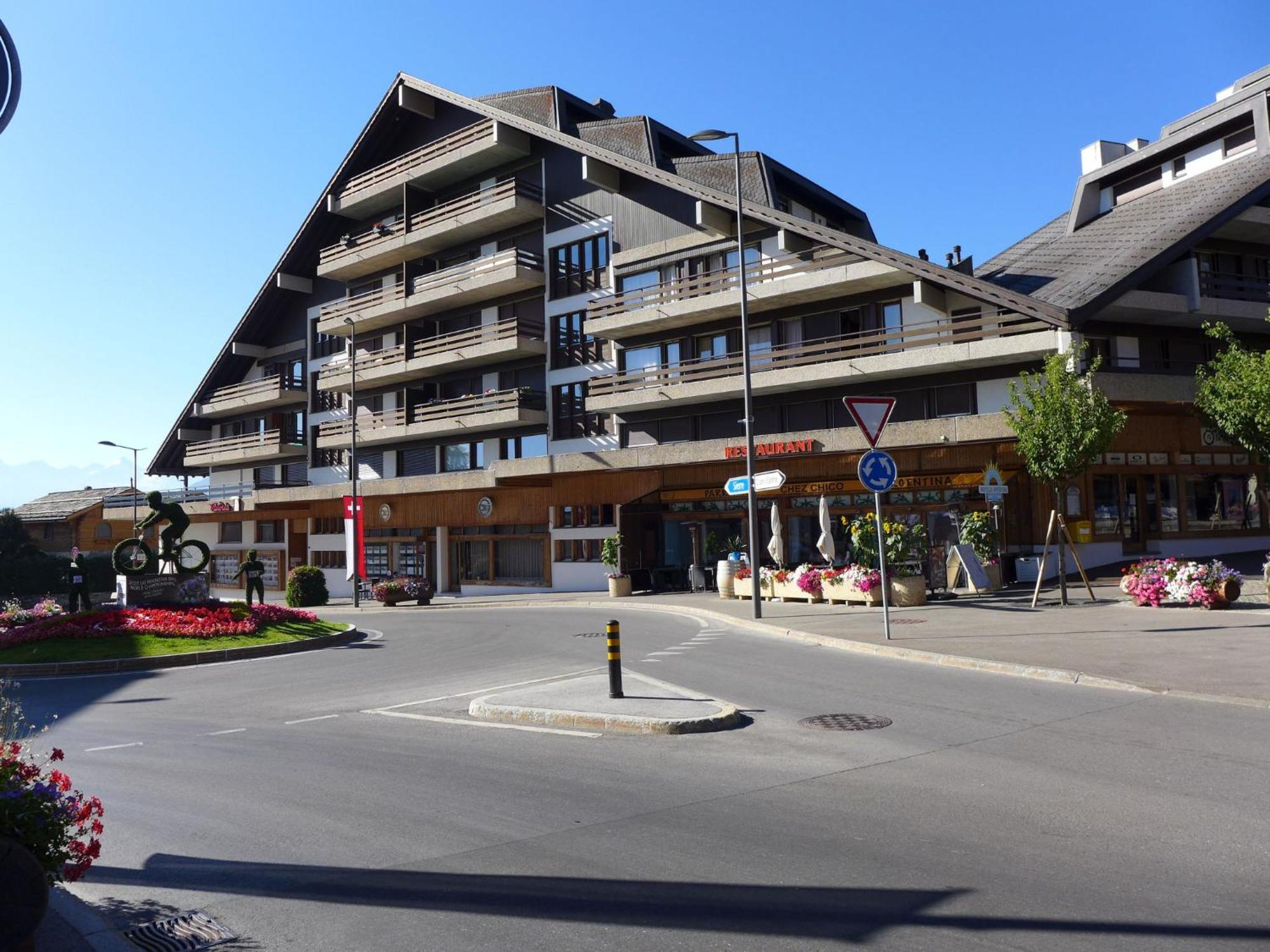 Apartment Victoria A-B-C-2 By Interhome Crans-Montana Esterno foto